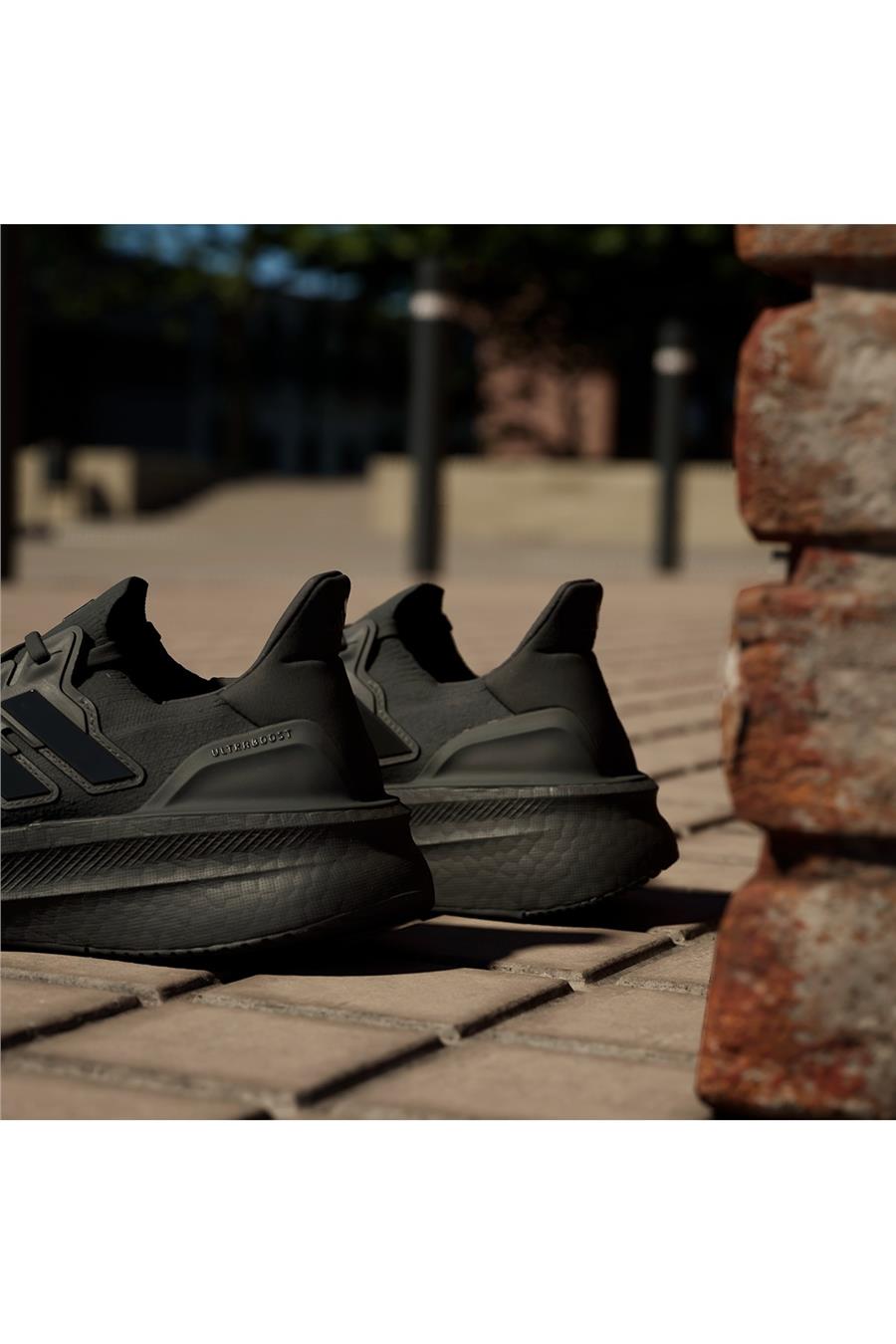 adidas Kadın  Siyah  Koşu Ayakkabısı ULTRABOOST 5 W ID8847