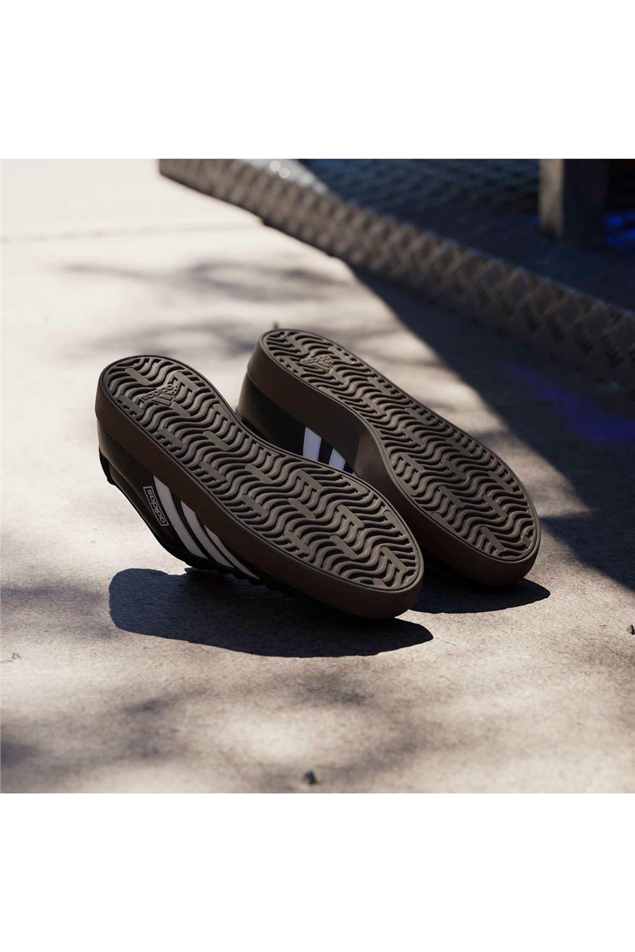 adidas  Kadın Siyah  Yürüyüş Ayakkabısı VL COURT 3.0 ID8796