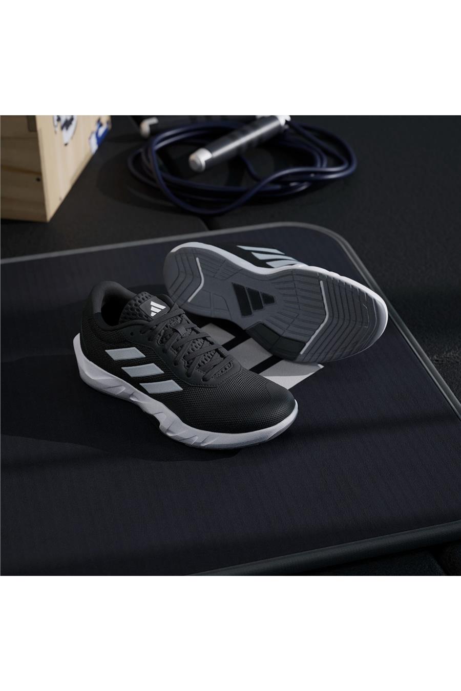 adidas Kadın  Siyah  Yürüyüş Ayakkabısı AMPLIMOVE TRAINER W IF0957