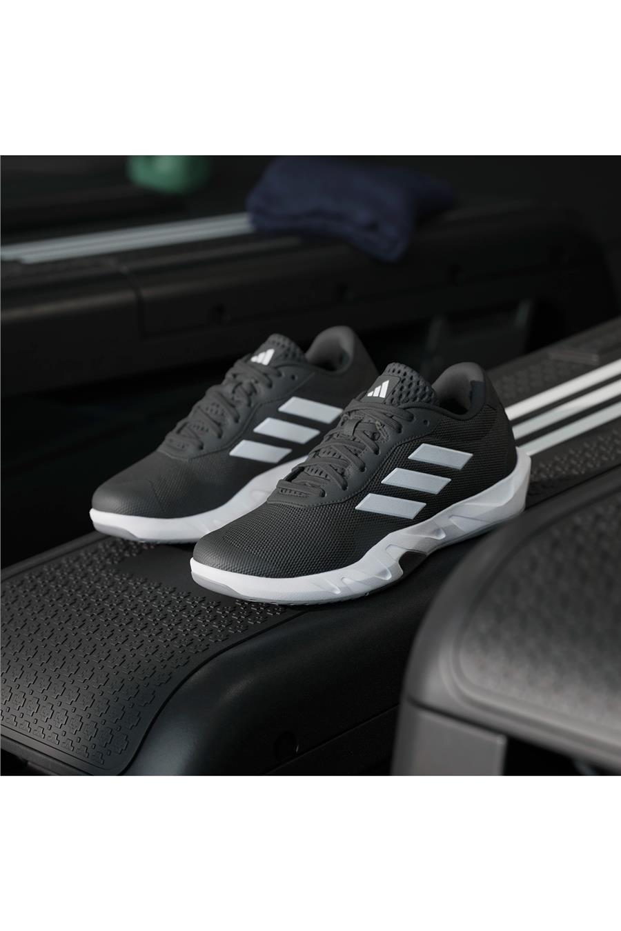 adidas Kadın  Siyah  Yürüyüş Ayakkabısı AMPLIMOVE TRAINER W IF0957