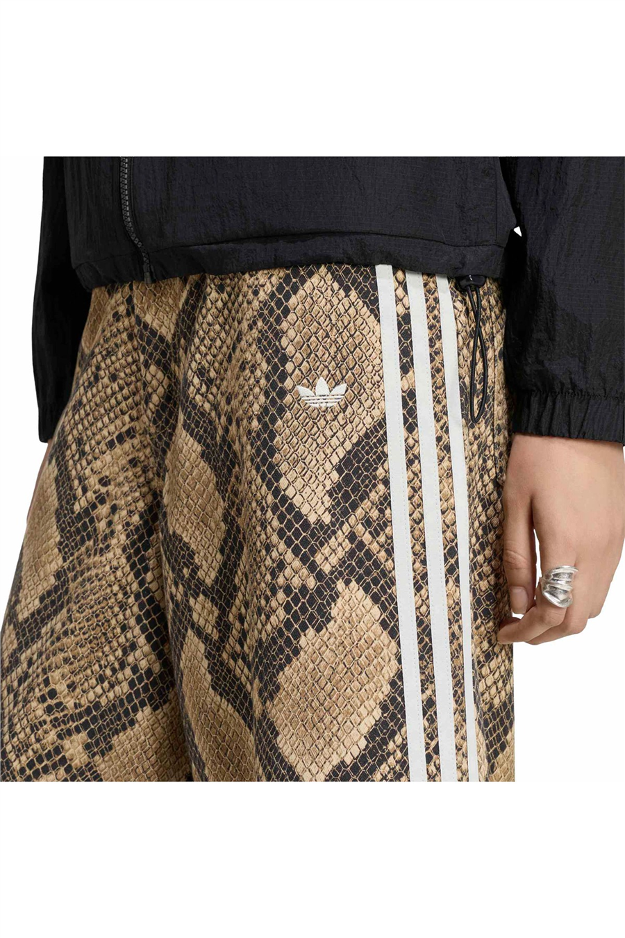 adidas Kadın Şort SNAKE PRINT DENIM BERMUDA SHORTS KX1899