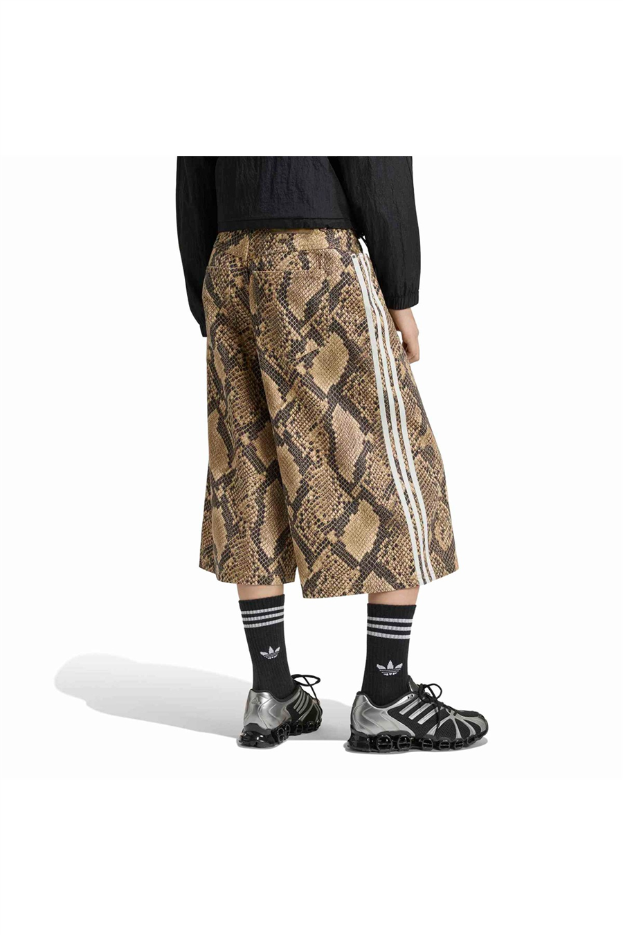 adidas Kadın Şort SNAKE PRINT DENIM BERMUDA SHORTS KX1899