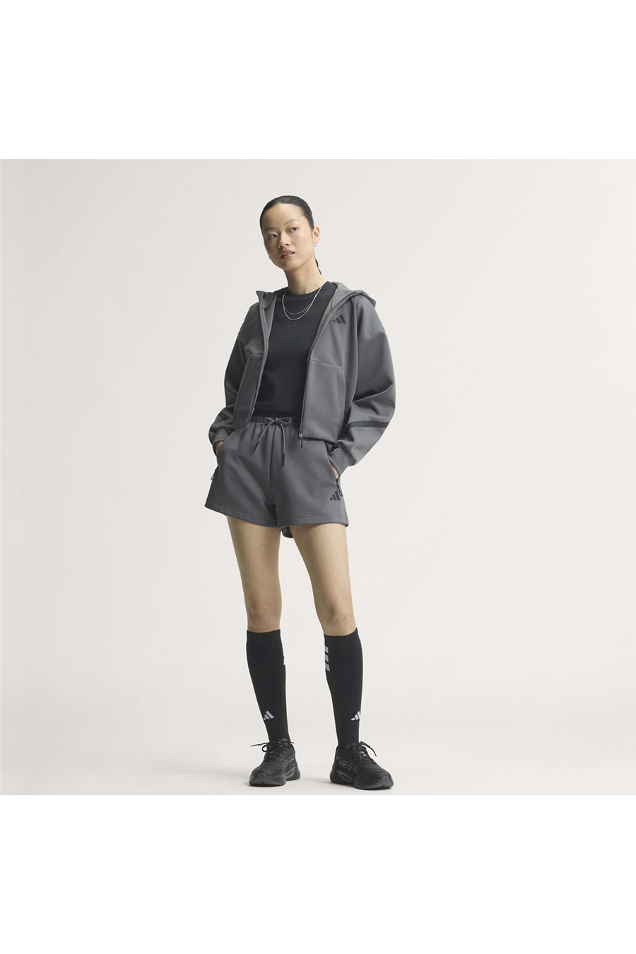 adidas Kadın Şort W Z.N.E.  SHORT KF6351
