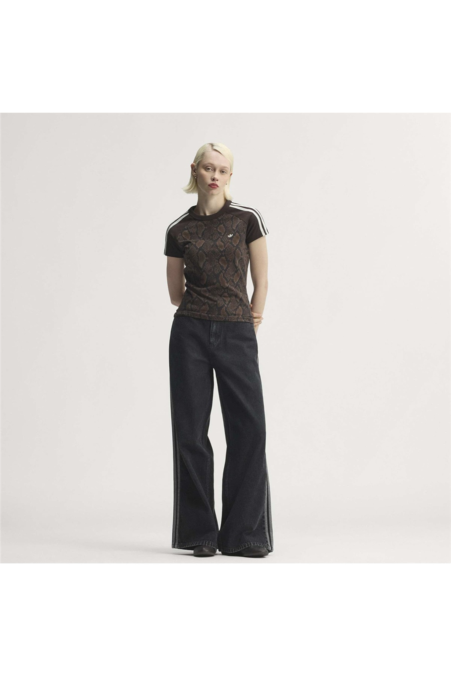 adidas Kadın T-shirt SNAKE PRINT CALI TEE KX1889
