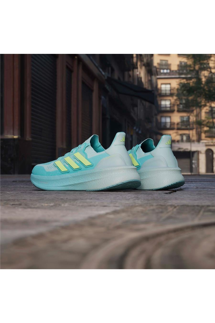 adidas Kadın  Turkuaz  Koşu Ayakkabısı ULTRABOOST 5 W JQ2911