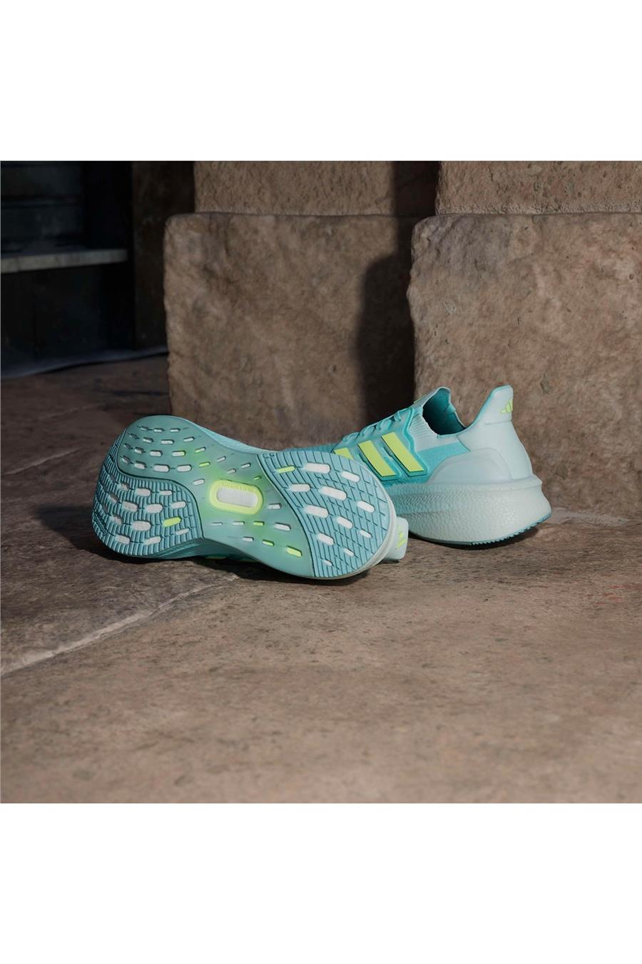 adidas Kadın  Turkuaz  Koşu Ayakkabısı ULTRABOOST 5 W JQ2911