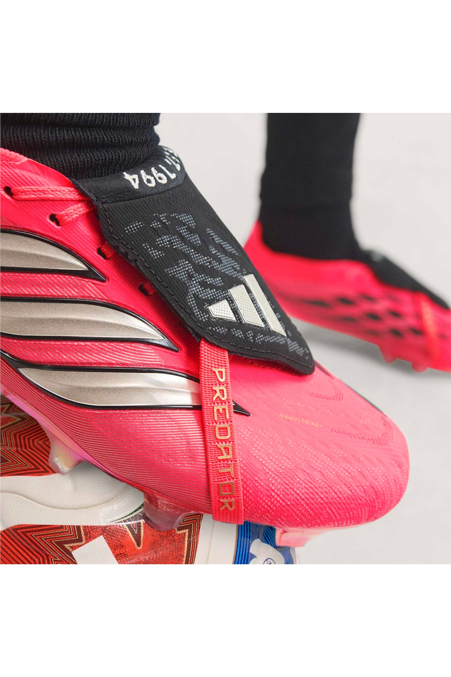 adidas  Krampon PREDATOR ELITE FT FG JP6237