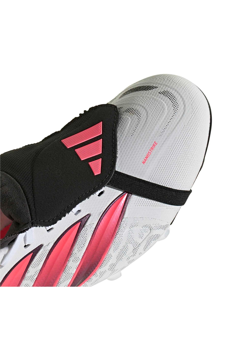adidas  Krampon PREDATOR LEAGUE FT FG JP6278