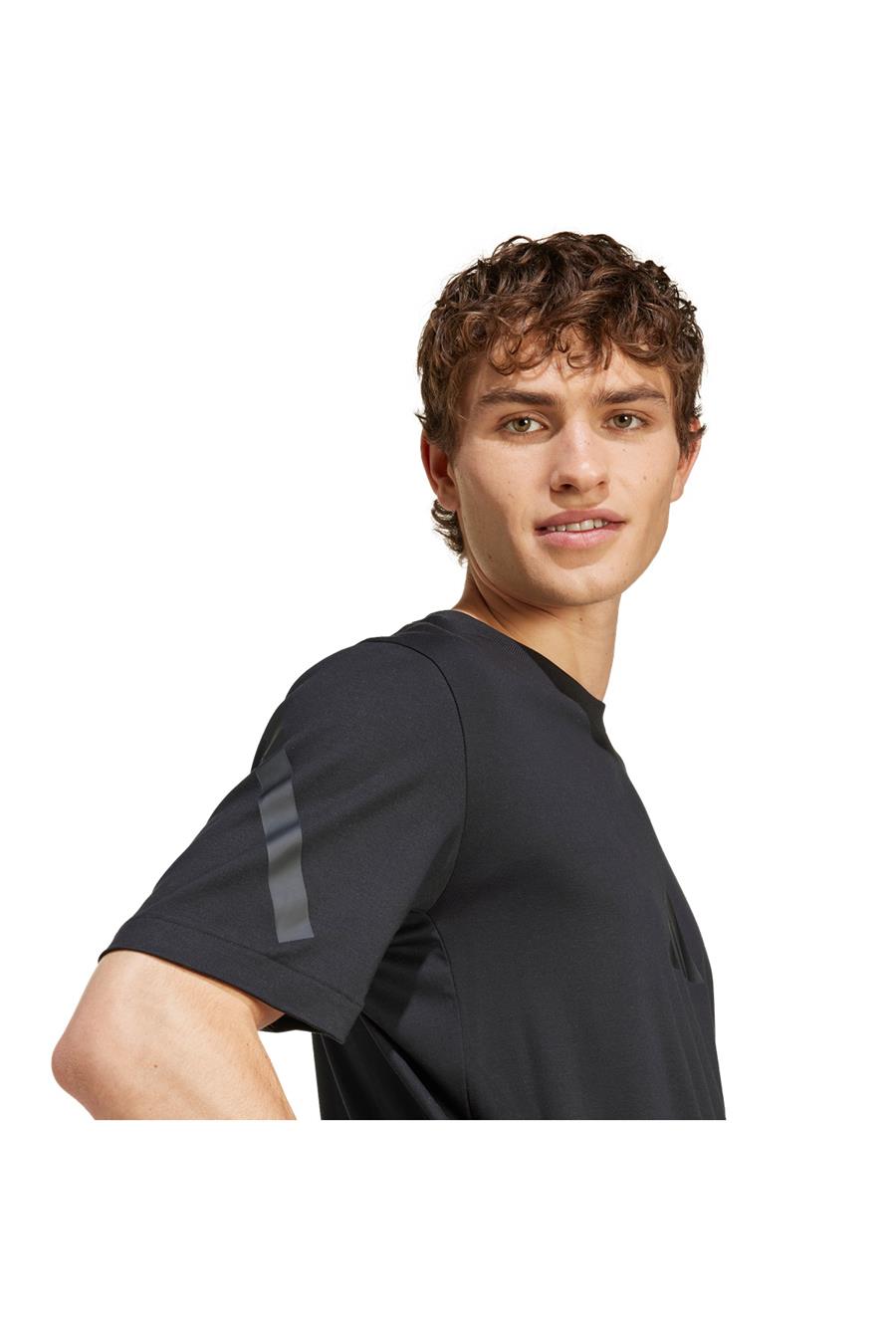 adidas M Z.N.E. TEE Erkek   T-shirt JE3069