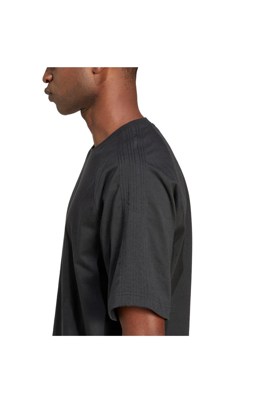 adidas P ESS TEE Erkek  Siyah  T-shirt JC9570