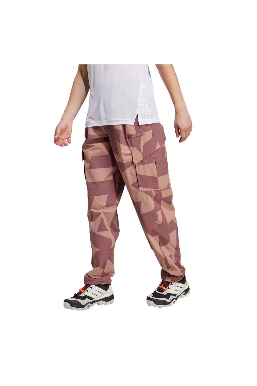 adidas Pembe  Kadın  Eşofman Altı W CARGO AOP P JE9430 Pembe  Kadın  Eşofman Altı W CARGO AOP P JE9430