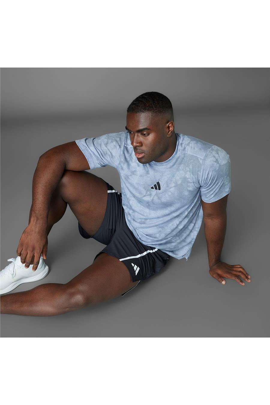 adidas Renkli  Erkek  T-shirt POWER AOP TEE JP3342 Renkli  Erkek  T-shirt POWER AOP TEE JP3342