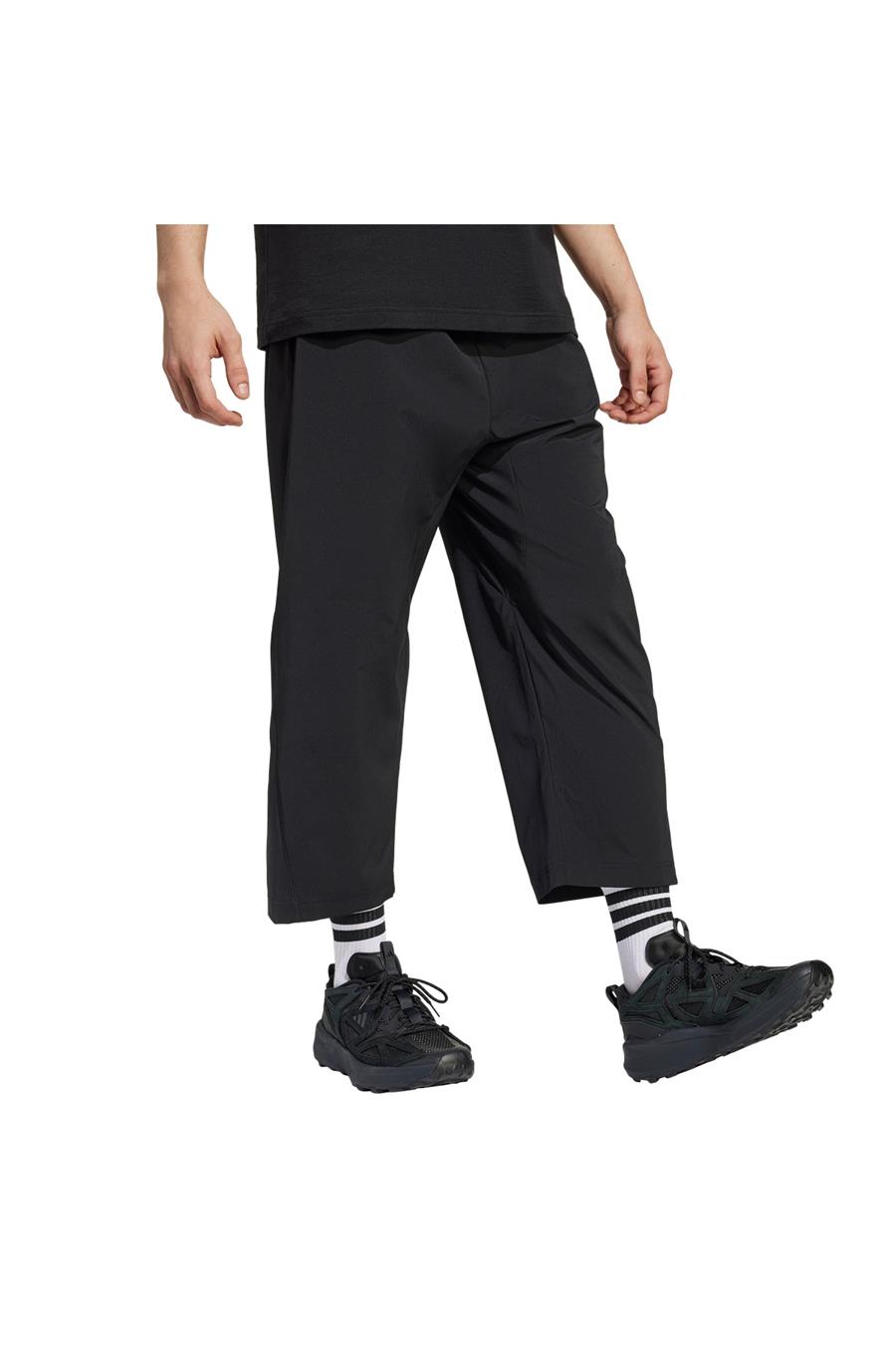 adidas Siyah  Erkek  Eşofman Altı M CE Q1 S WV PT JF3273 Siyah  Erkek  Eşofman Altı M CE Q1 S WV PT JF3273