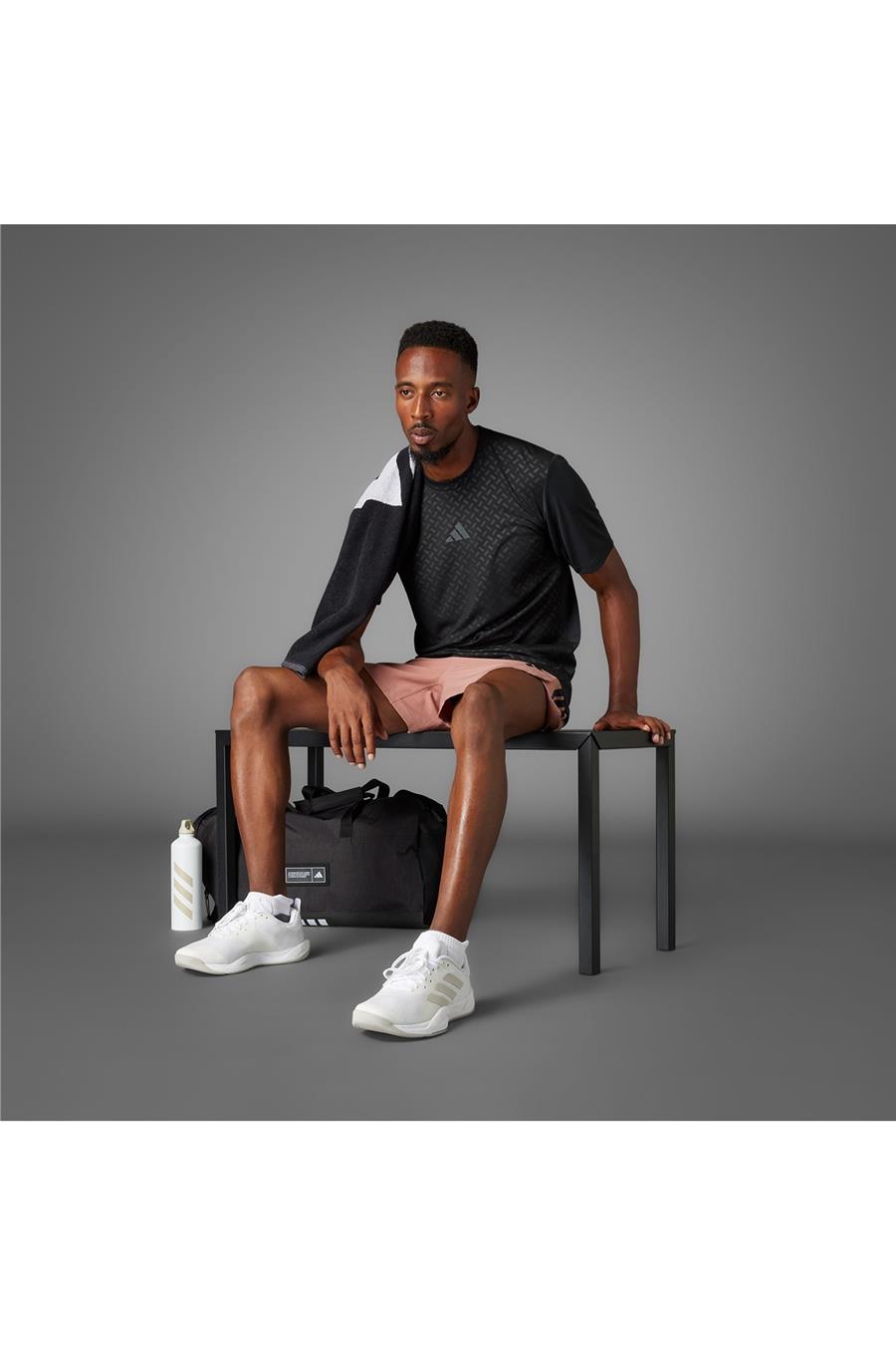 adidas Siyah  Erkek  T-shirt POWER 3S TEE JI8215 Siyah  Erkek  T-shirt POWER 3S TEE JI8215