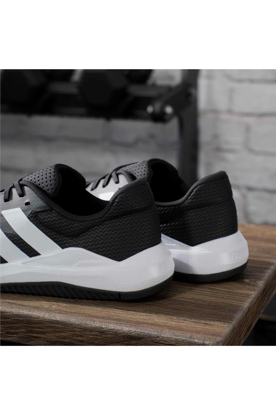 adidas  Siyah  Yürüyüş Ayakkabısı DROPSET  BASE TRAINER M JS3045