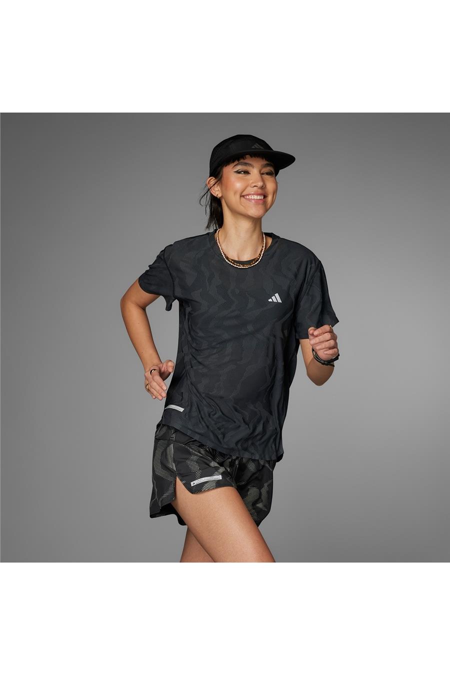 adidas ULT EGNRD TEE Kadın   T-Shirt IT3447