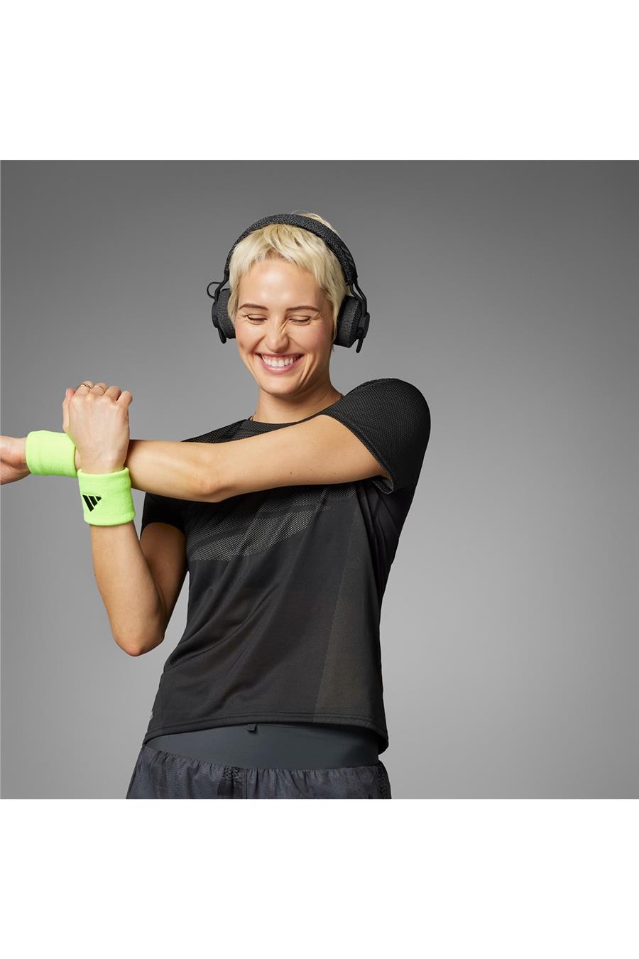 adidas ULT ENG TEE Kadın T-shirt IL7175