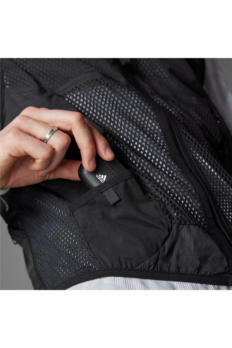 adidas ULT PKT VEST Erkek   Yelek JF1479