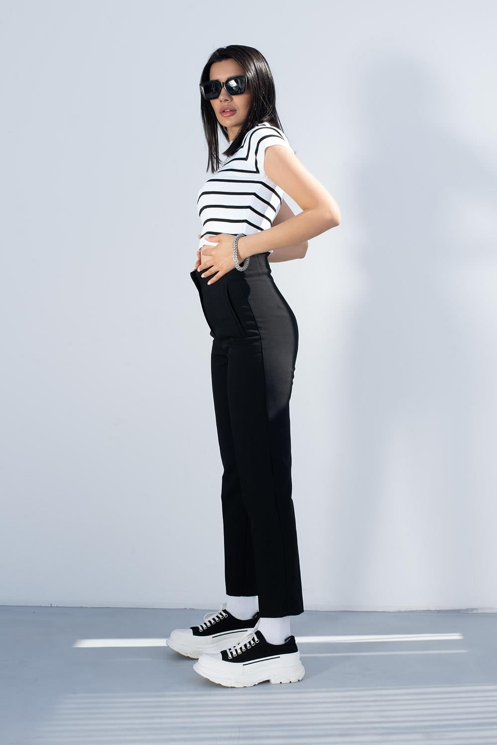 Pranga Kadın Siyah Pileli Boru Paça Kumaş Pantolon