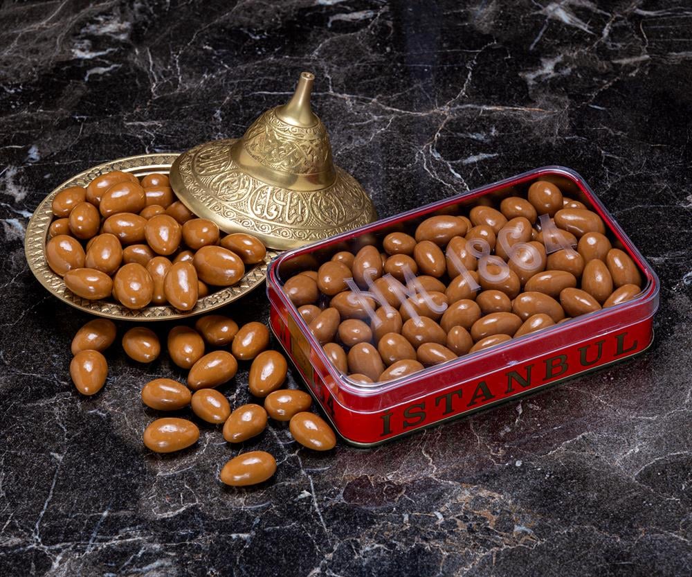 Badem Sütlü Çikolata Draje (Büyük Metal Kutu)