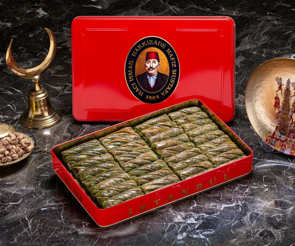 Pistachio Twister Baklava (XL Metal Box)