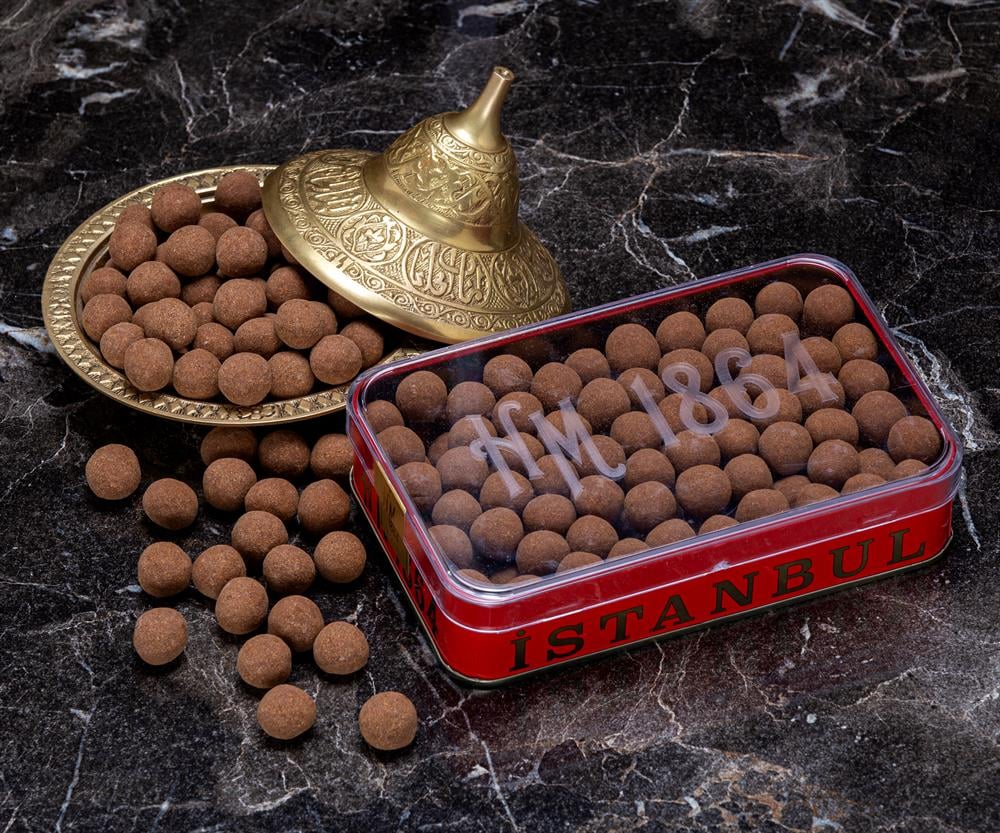 Tarçınlı Fındık Çikolata Draje (Büyük Metal Kutu)