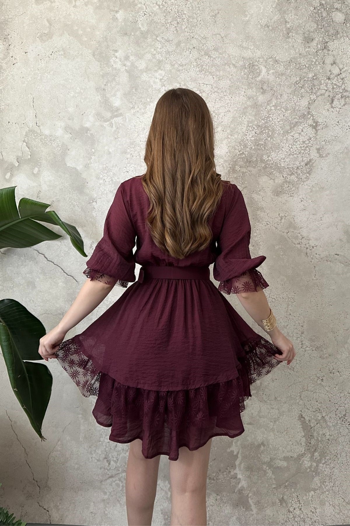 Bordo Önü Patlı Dantelli Elbise