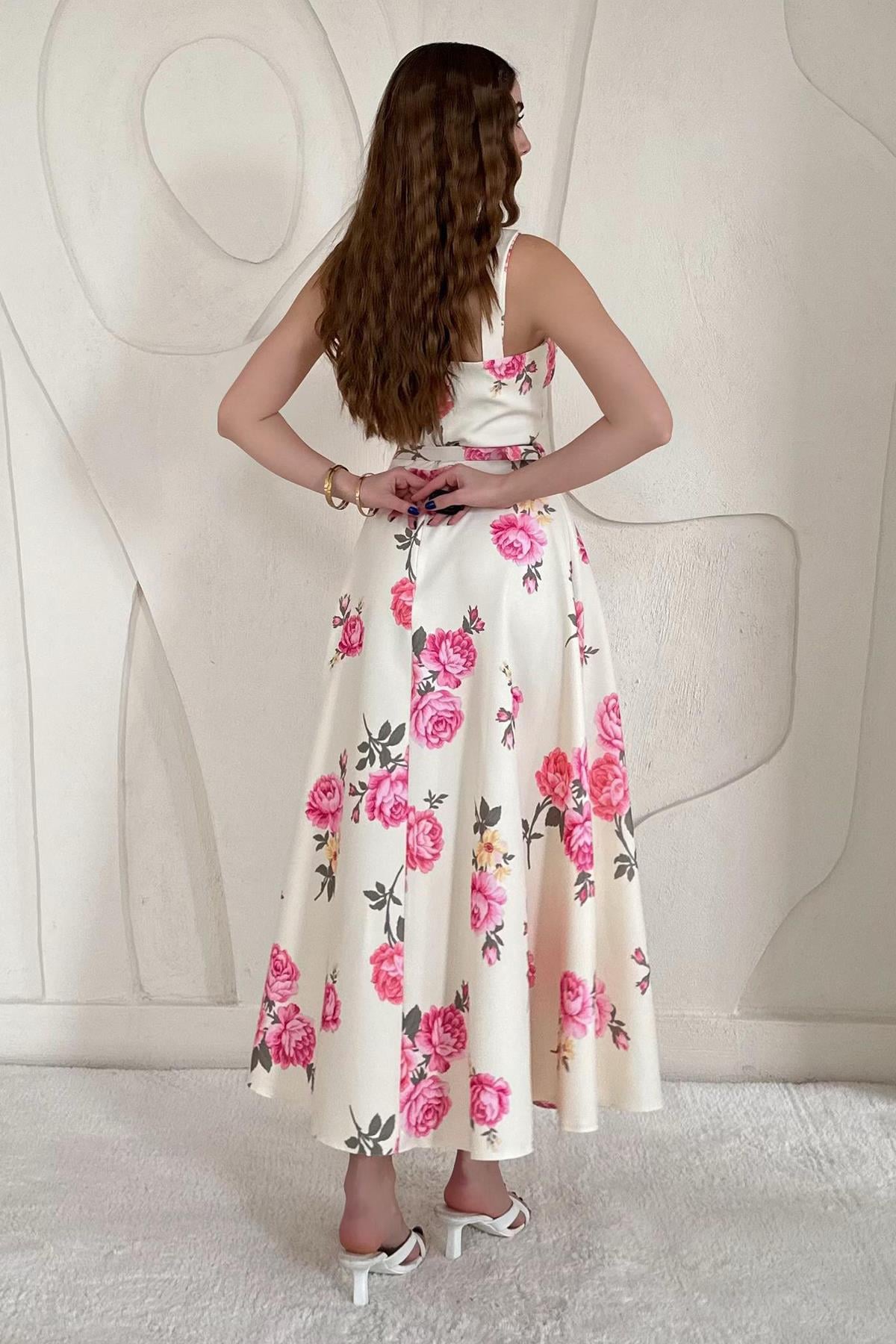 Çiçek Detaylı Kemerli Vintage Elbise