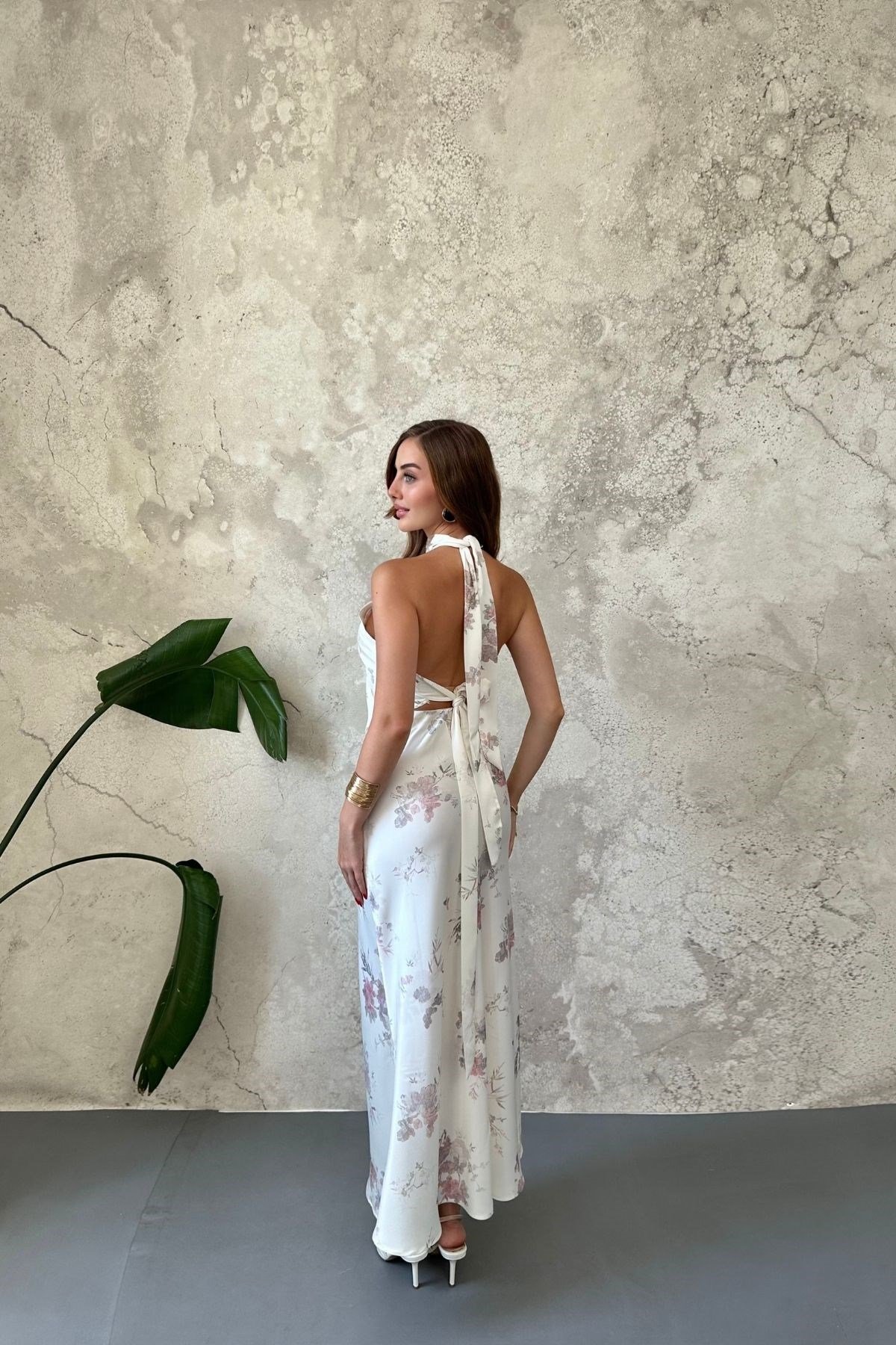 Ekru Saten Soft Çiçekli Etek