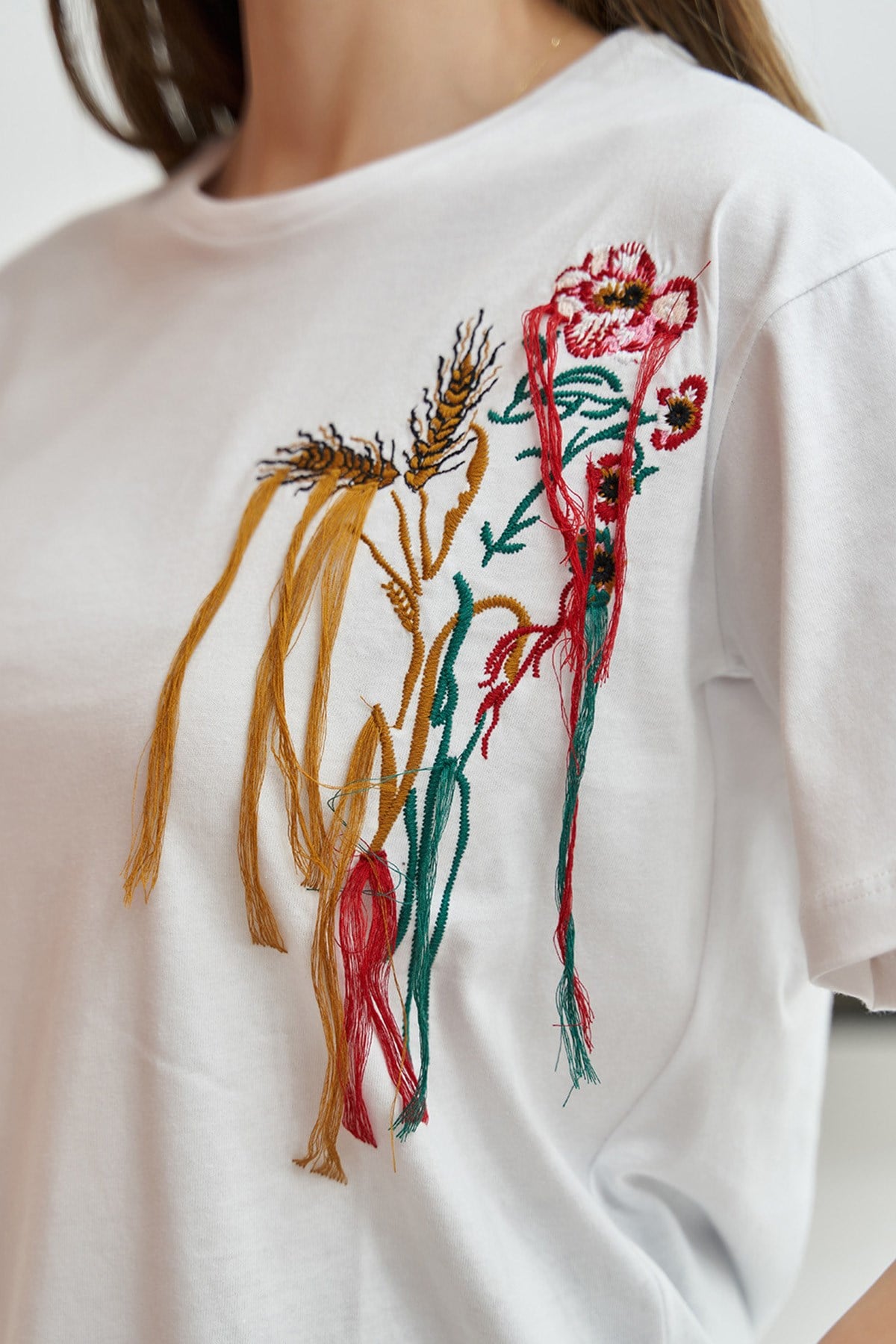 ELBEE Nakış Detaylı T-Shirt - Beyaz