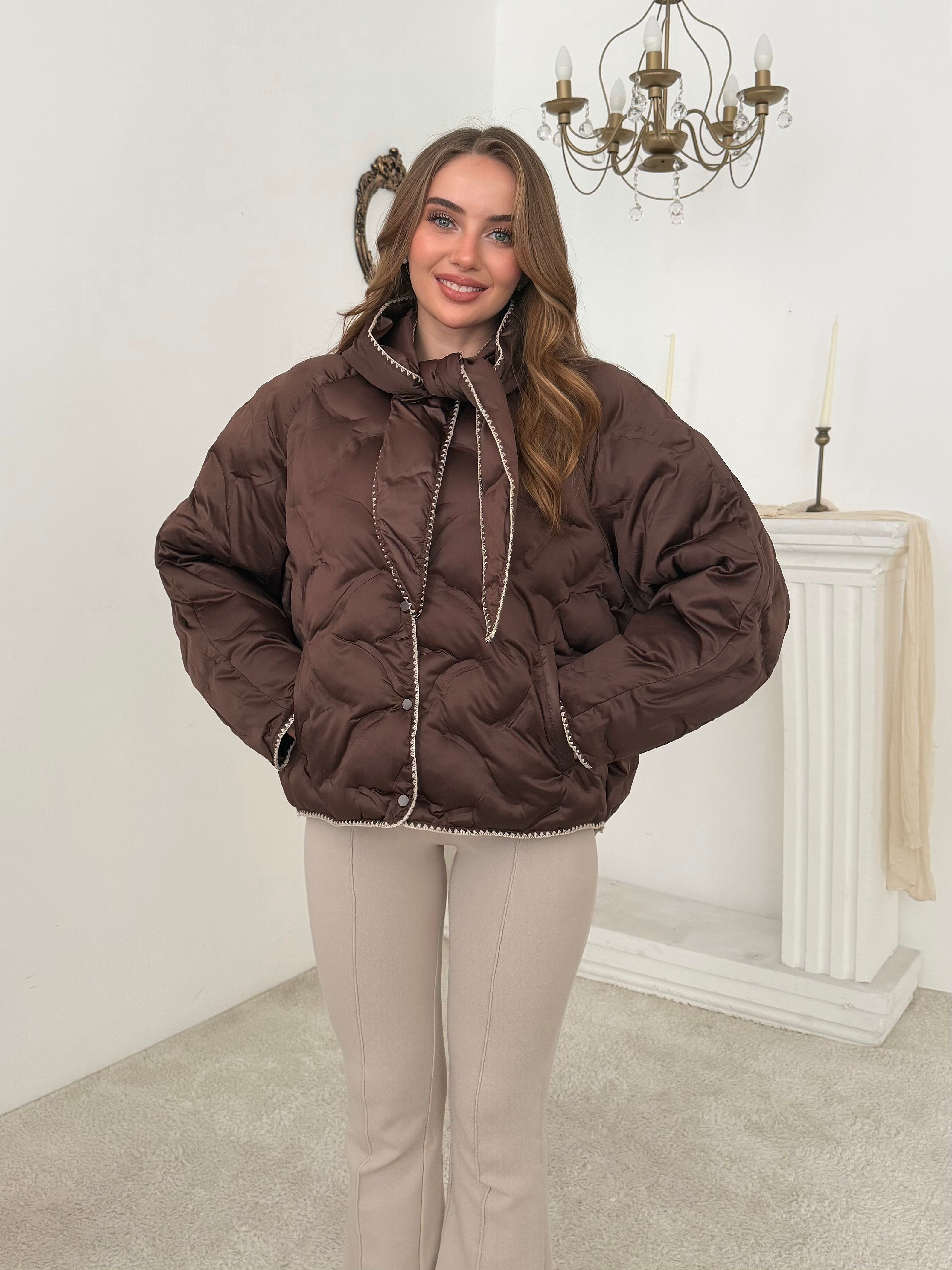 Kahve Dikiş Detaylı Mont