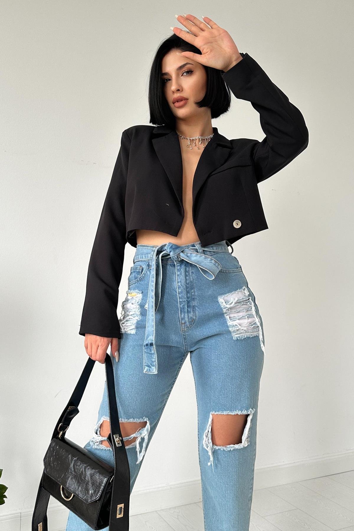 Kemerli Yırtık Mom Jeans Pantolon - Mavi