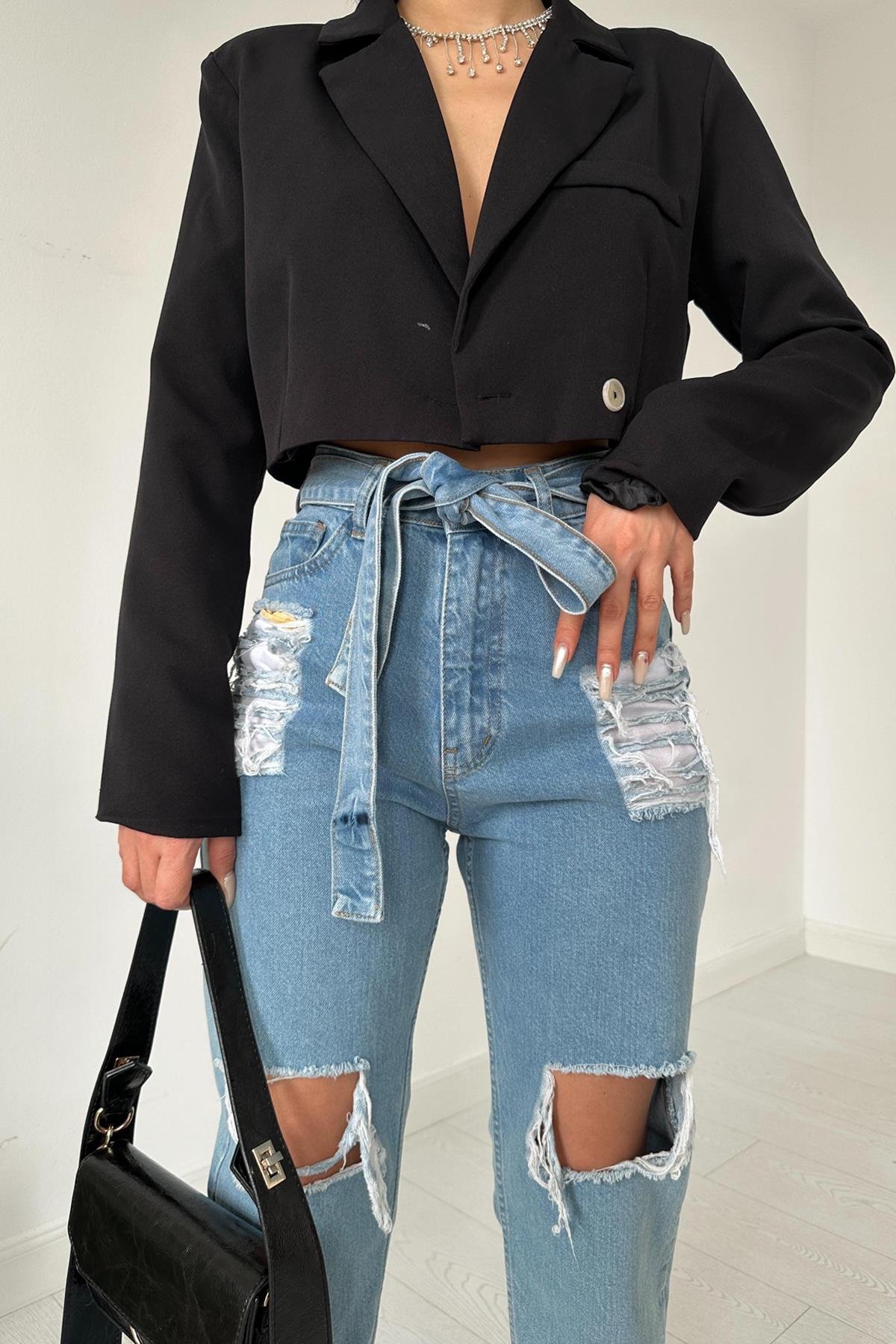Kemerli Yırtık Mom Jeans Pantolon - Mavi