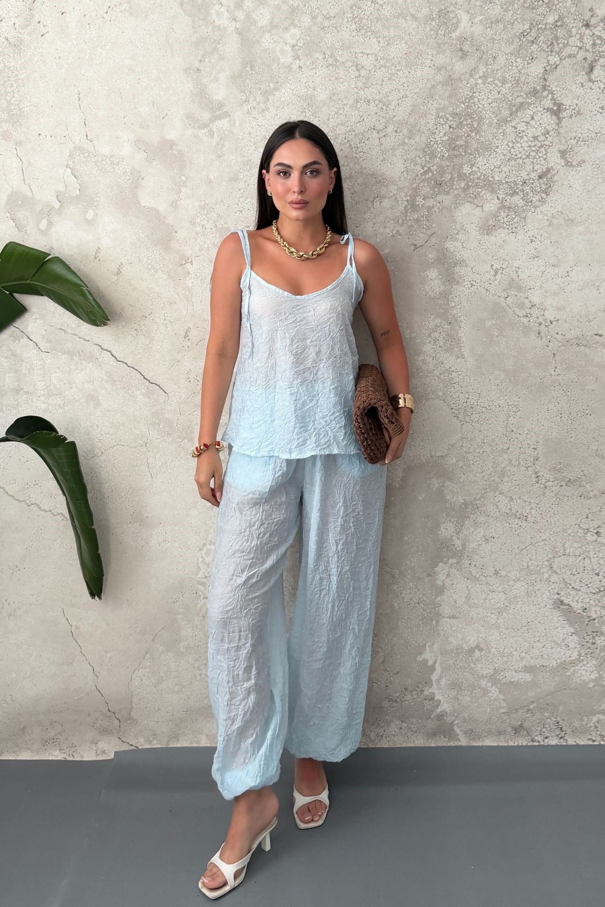 Mavi Boyundan Bağlamalı Bluz Pantolon Takım