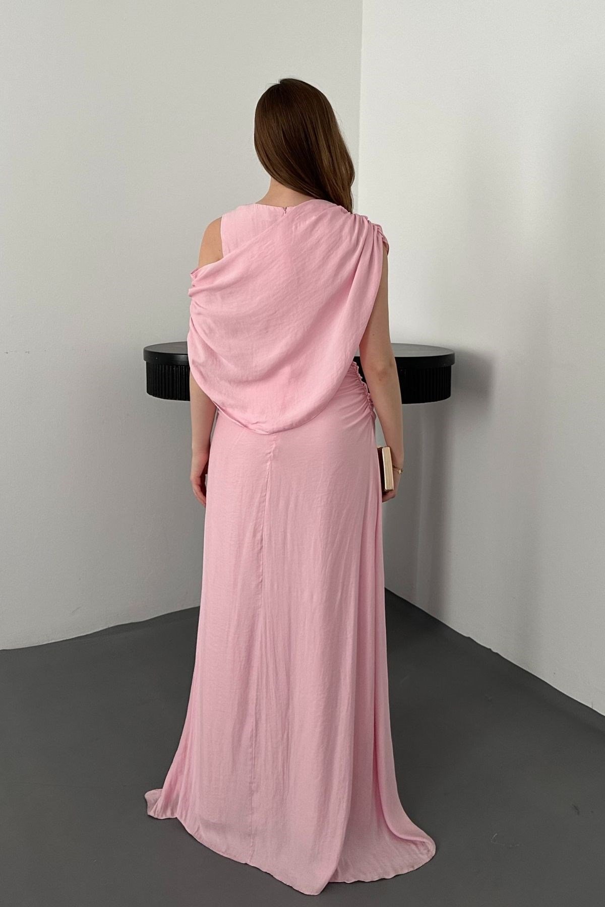 Pembe ŞAL DETAYLI ELBİSE