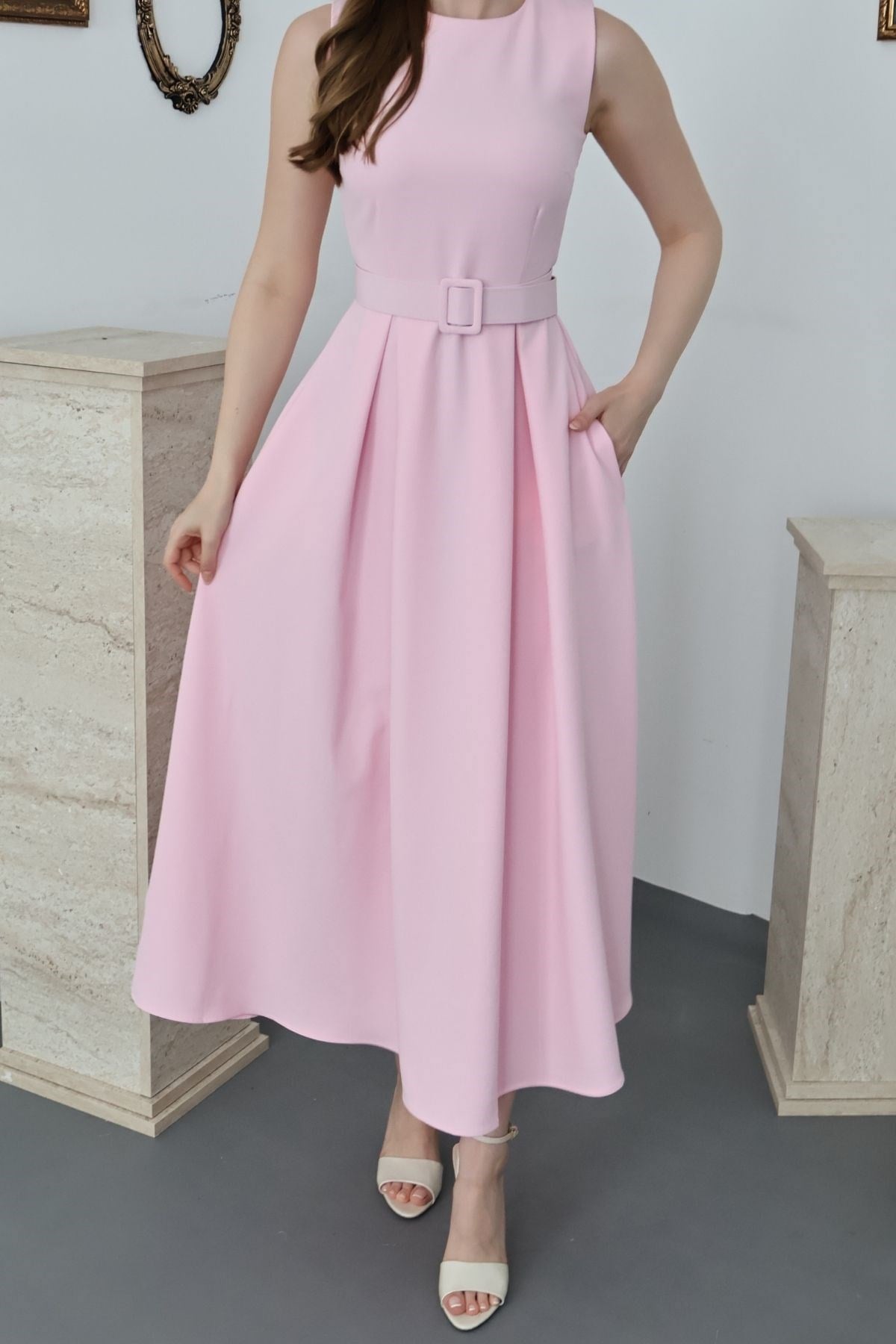 Pudra Halter Yaka Kloş Elbise
