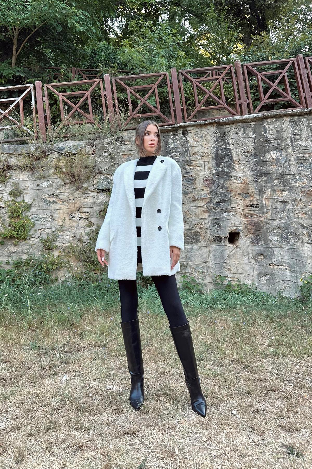Tüylü Yumoş Kaban - Ekru