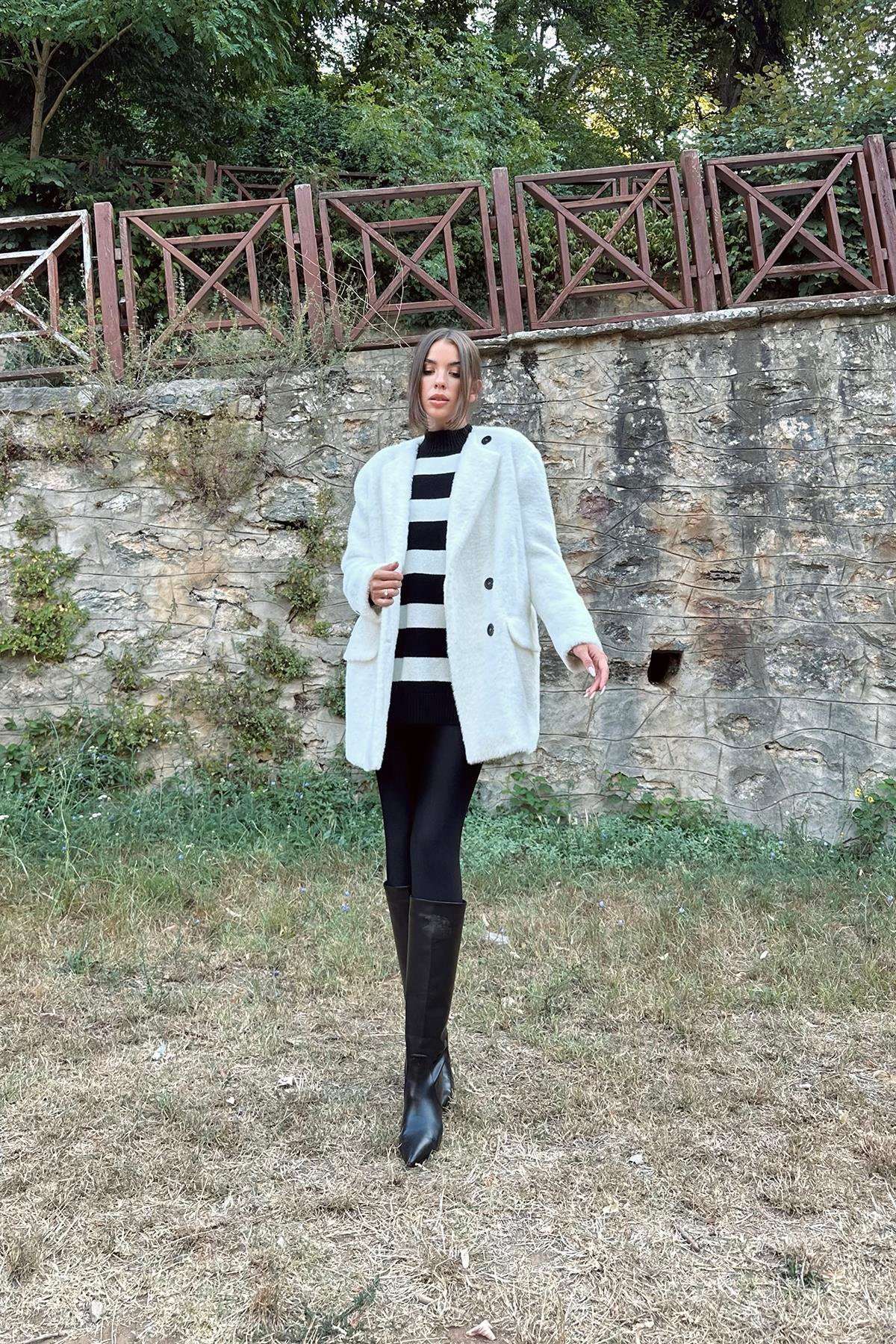 Tüylü Yumoş Kaban - Ekru