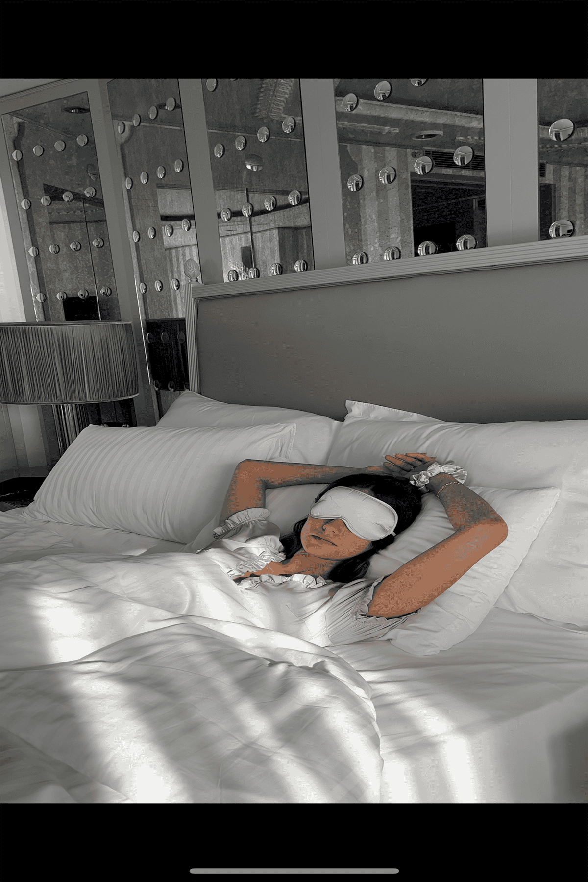 For You İn&Out 5'li İçeride&Dışarıda Fırfırlı Gri Pijama Takım For You İn&Out 5'li İçeride&Dışarıda Fırfırlı Gri Pijama Takım