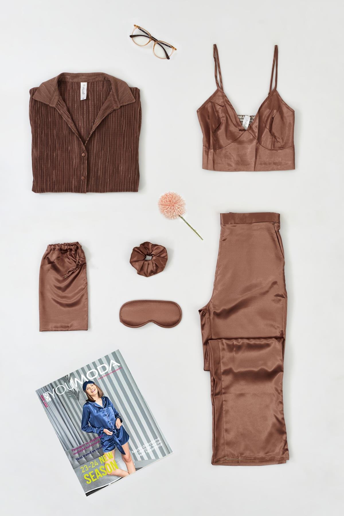 For You İn&Out 6 lı Pliseli Vizon Bustiyerli Pijama Takım  For You İn&Out 6'lı Pliseli Vizon Bustiyerli Pijama Takım