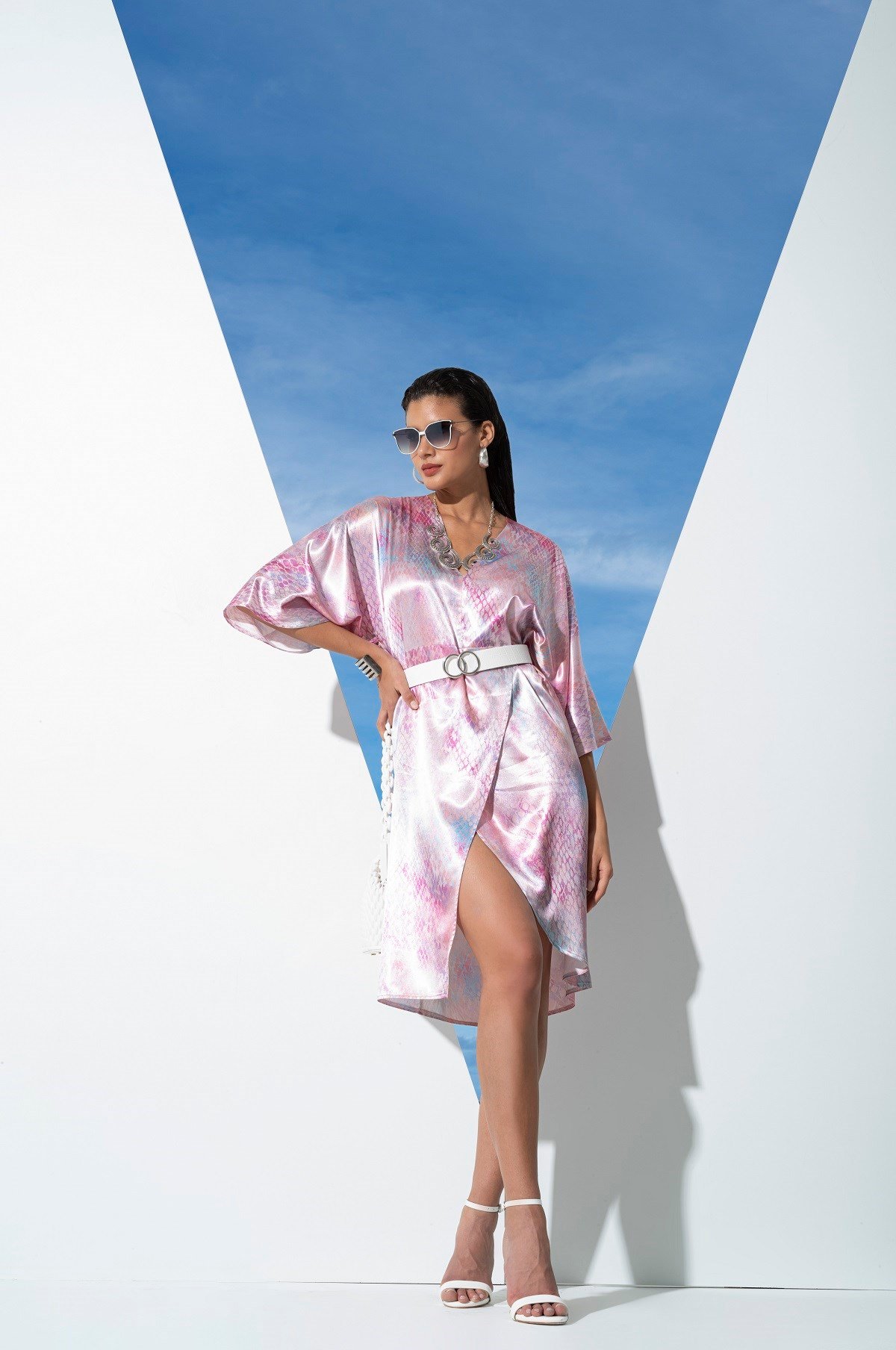 For You İn&Out/For You Moda For You İn&Out For You İn&Out İçeride ve Dışarıda V Yaka Yılan Desen Kemerli Pembe Saten Sabahlık/Elbise 