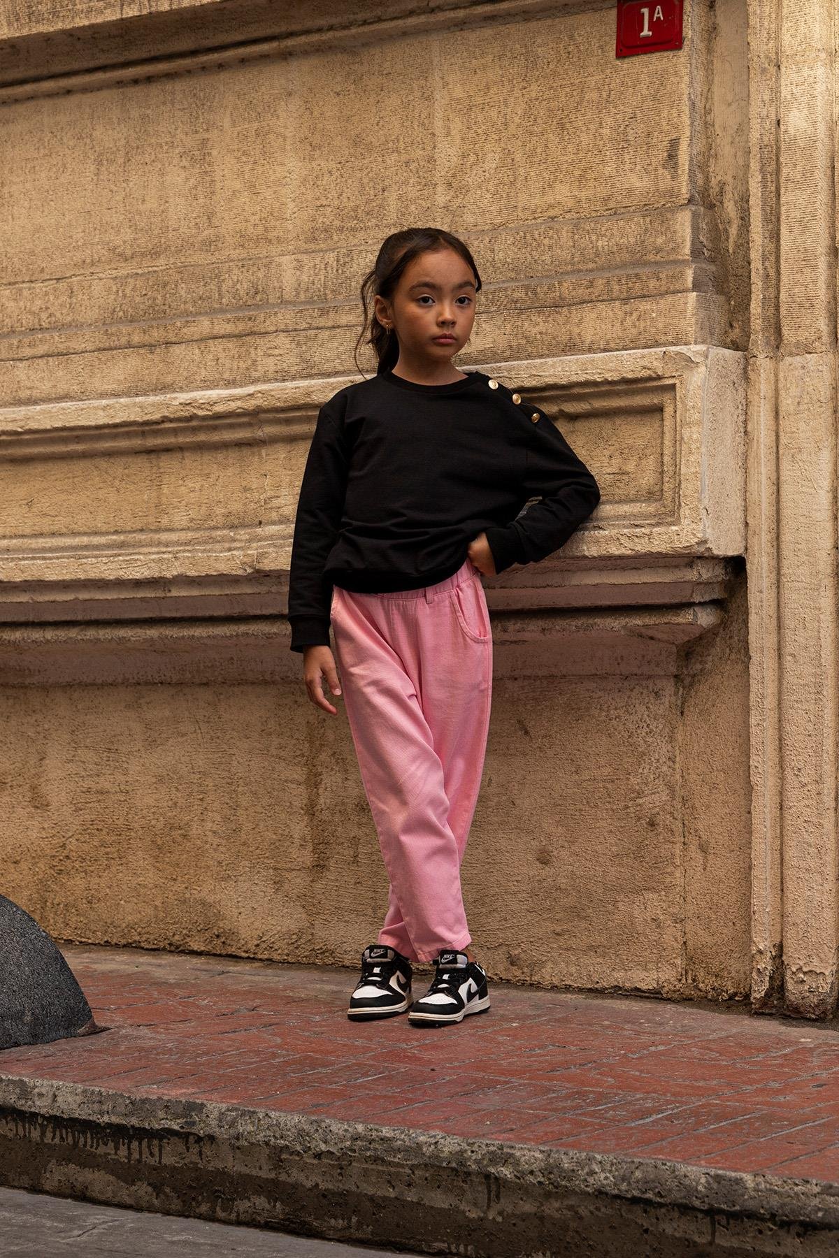 For You Kids 2'li Omuz Düğmeli Bel Fırfırlı Pembe Gabardin Pantolon Takım For You Kids 2'li Omuz Düğmeli Bel Fırfırlı Pembe Gabardin Pantolon Takım