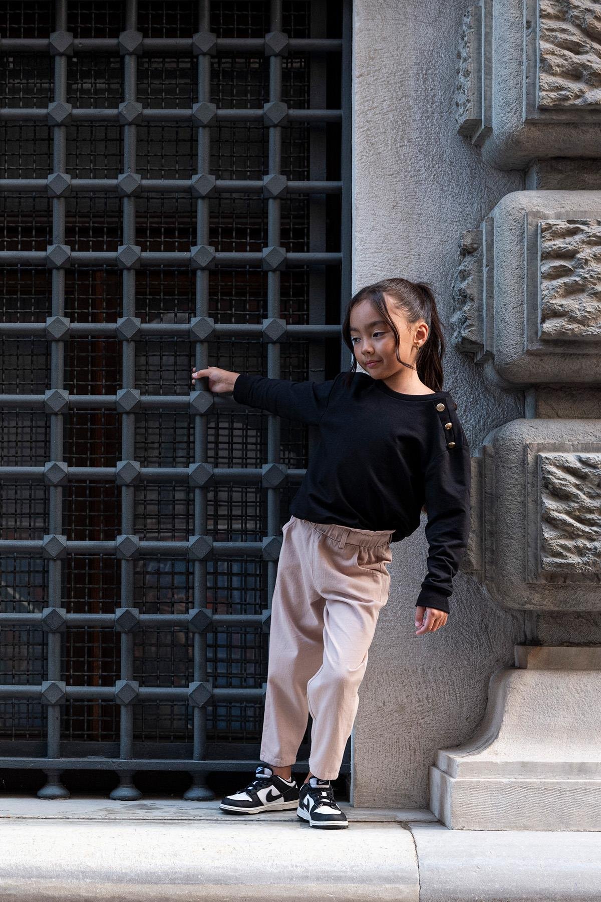 For You Kids 2'li Omuz Düğmeli Bel Fırfırlı Taş Gabardin Pantolon Takım For You Kids 2'li Omuz Düğmeli Bel Fırfırlı Taş Gabardin Pantolon Takım