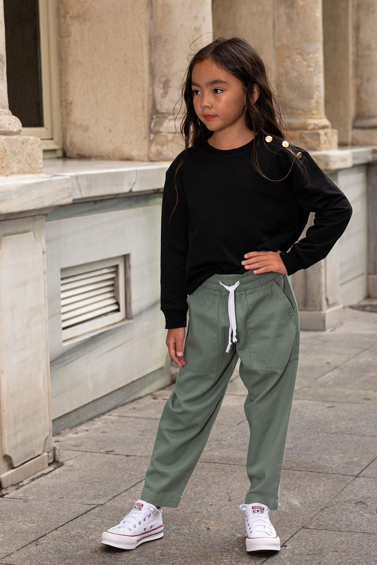 For You Kids 2'li Omuz Düğmeli Yeşil Gabardin Pantolon Takım For You Kids 2'li Omuz Düğmeli Yeşil Gabardin Pantolon Takım