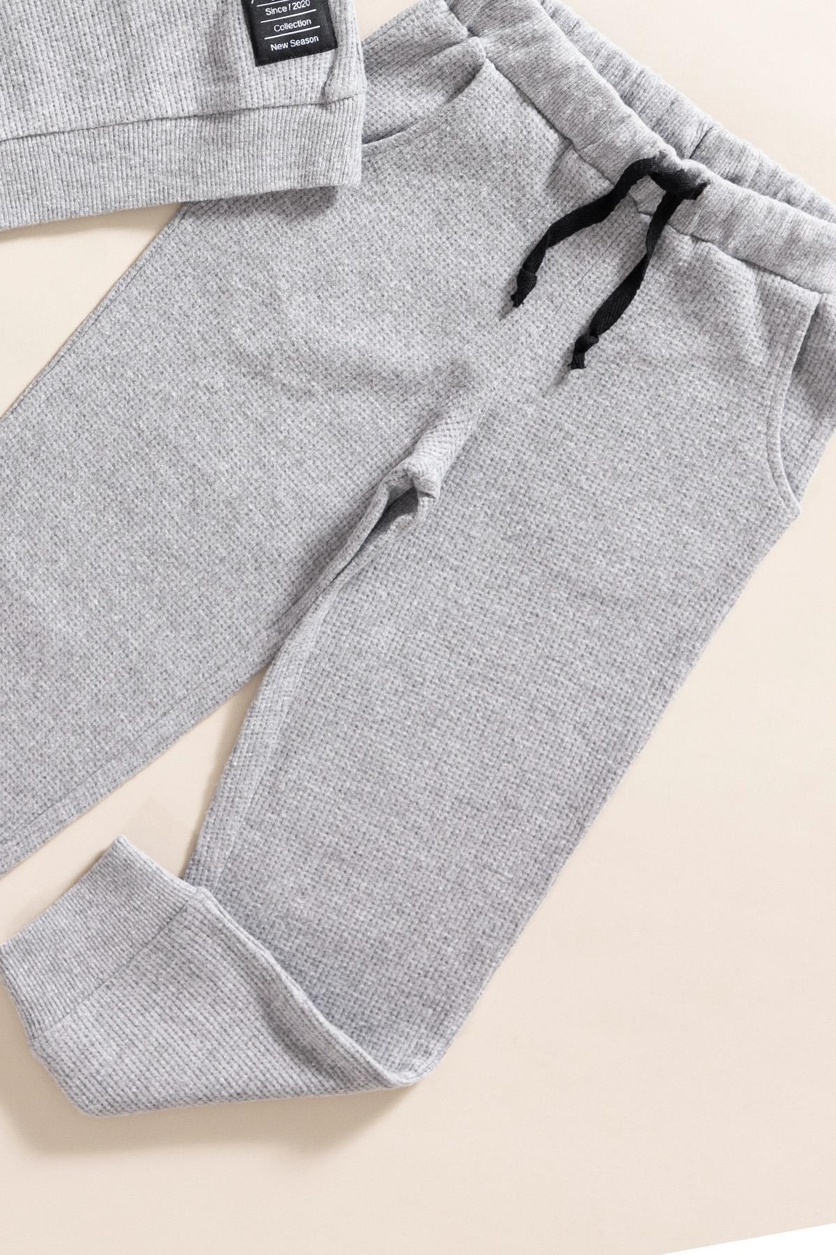 For You Kids 2'li Pamuk Waffle Sweat Jogger Koyu Gri Alt Üst Takım For You Kids 2'li Pamuk Waffle Sweat Jogger Koyu Gri Alt Üst Takım 