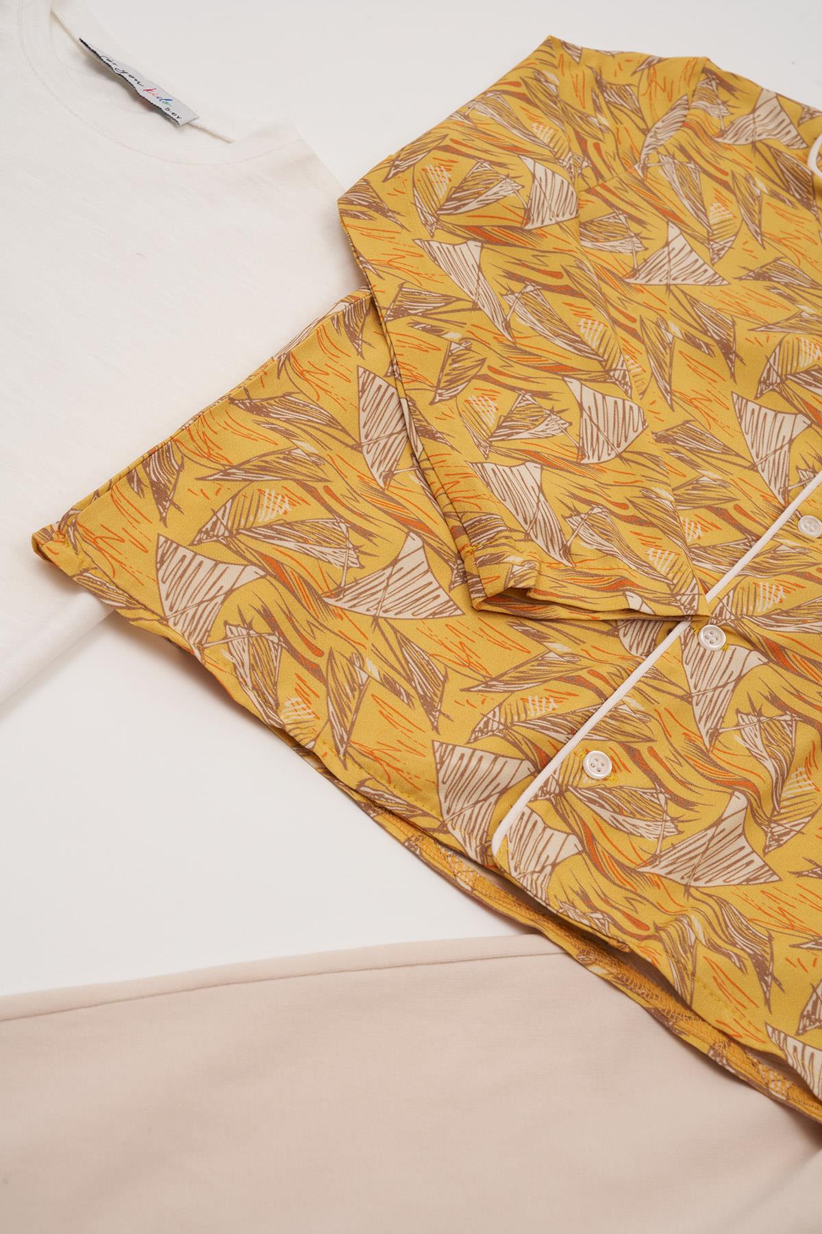 For You Kids 3'lü Ara Biyeli Tshirt Pantolon Taş Pijama Takımı For You Kids 3'lü Ara Biyeli Tshirt Pantolon Taş Pijama Takımı