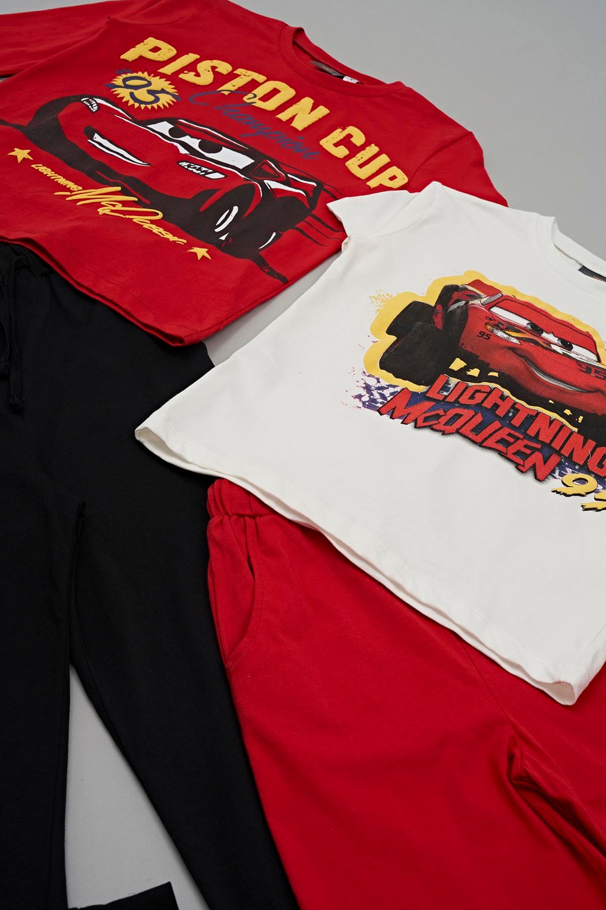 For You Kids 4'lü Mc Queen Baskılı Tshirt Şort Pantolon Takım  For You Kids 4'lü McQueen Baskılı Tshirt Şort Pantolon Kırmızı Takım