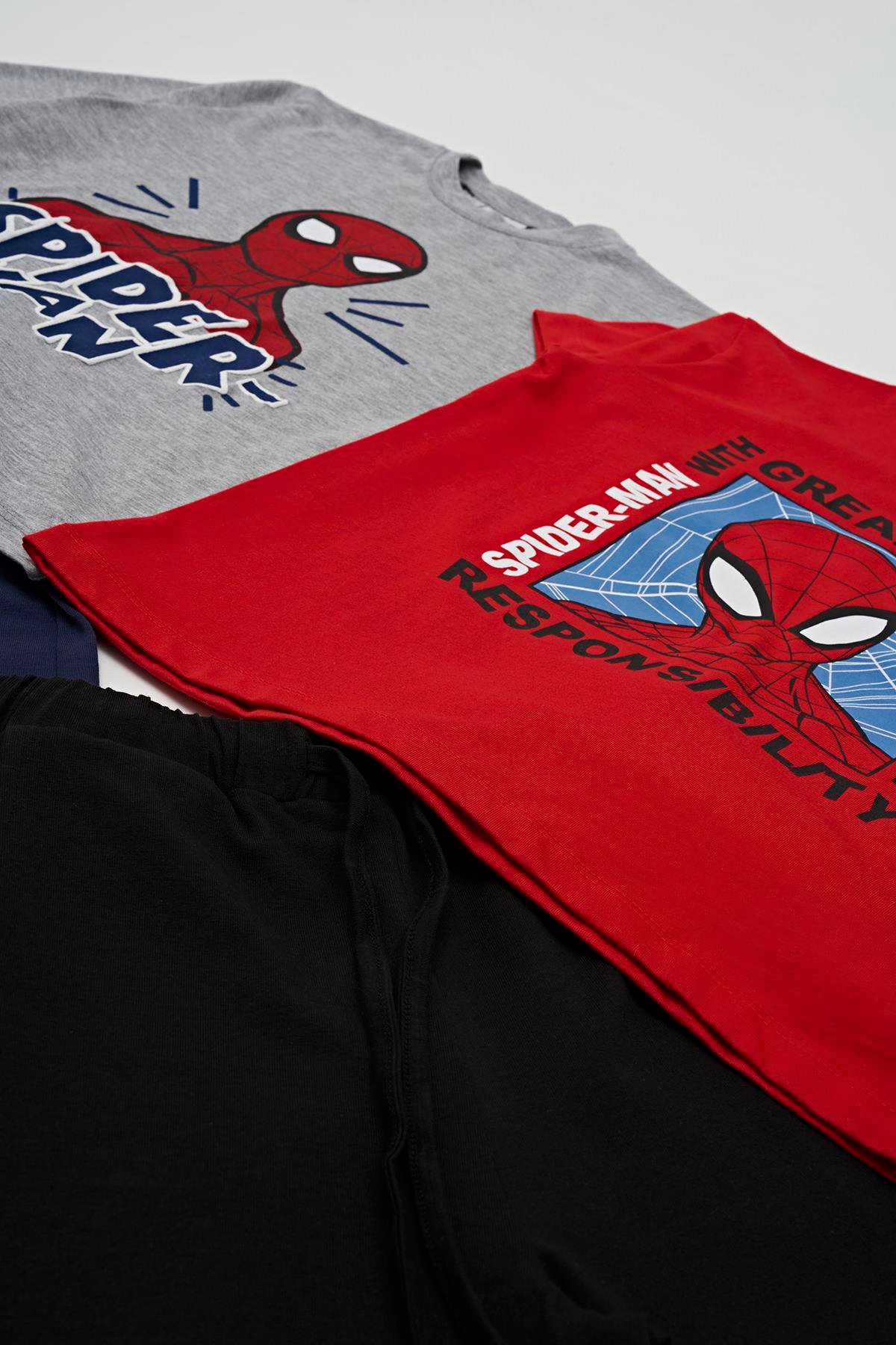 4'lü SPİDER-MAN Tshirt Şort Pantolon Takım  For You Kids 4'lü SPİDER-MAN Tshirt Şort Pantolon Takım 