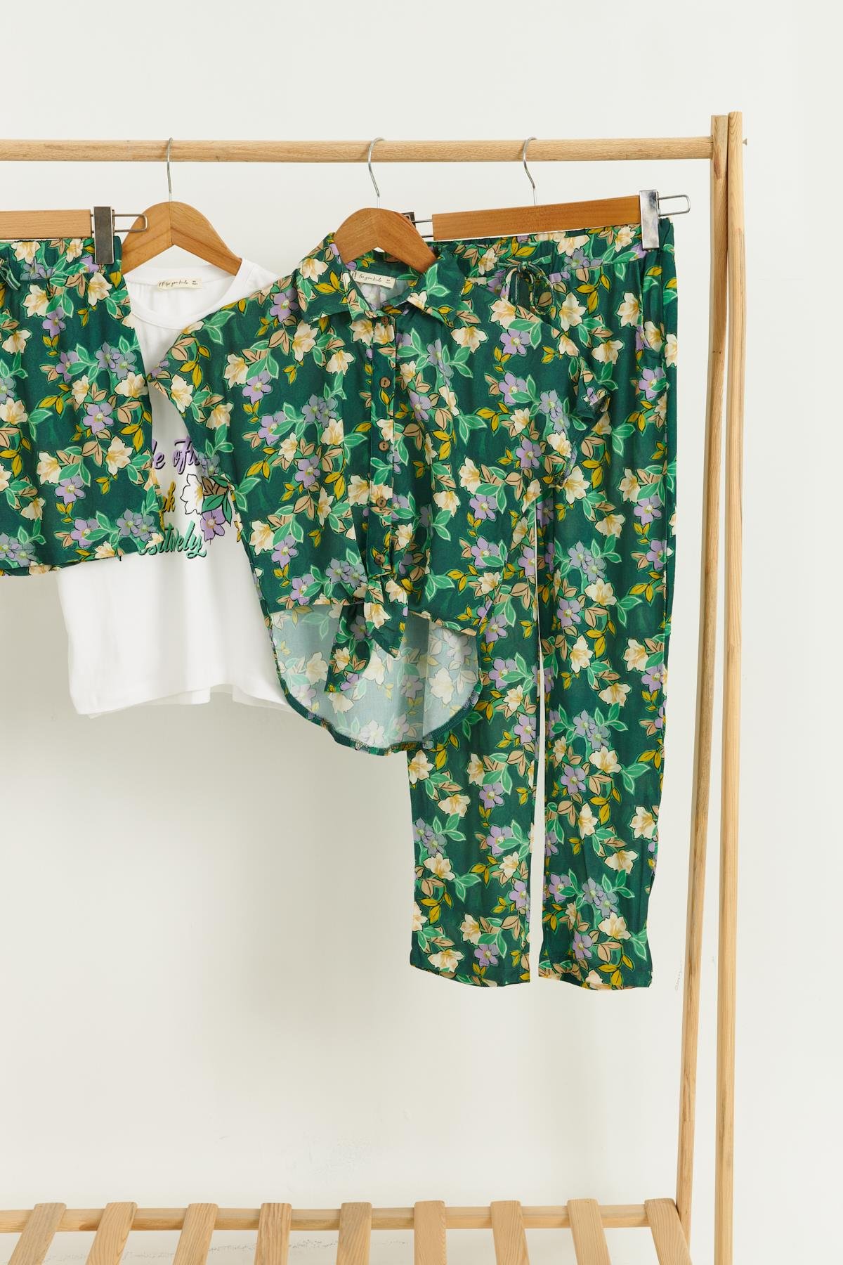 4'lü Tshirt Gömlek Pantolon Şort Yeşil Takım For You Kids 4'lü Tshirt Gömlek Pantolon Şort Yeşil Takım