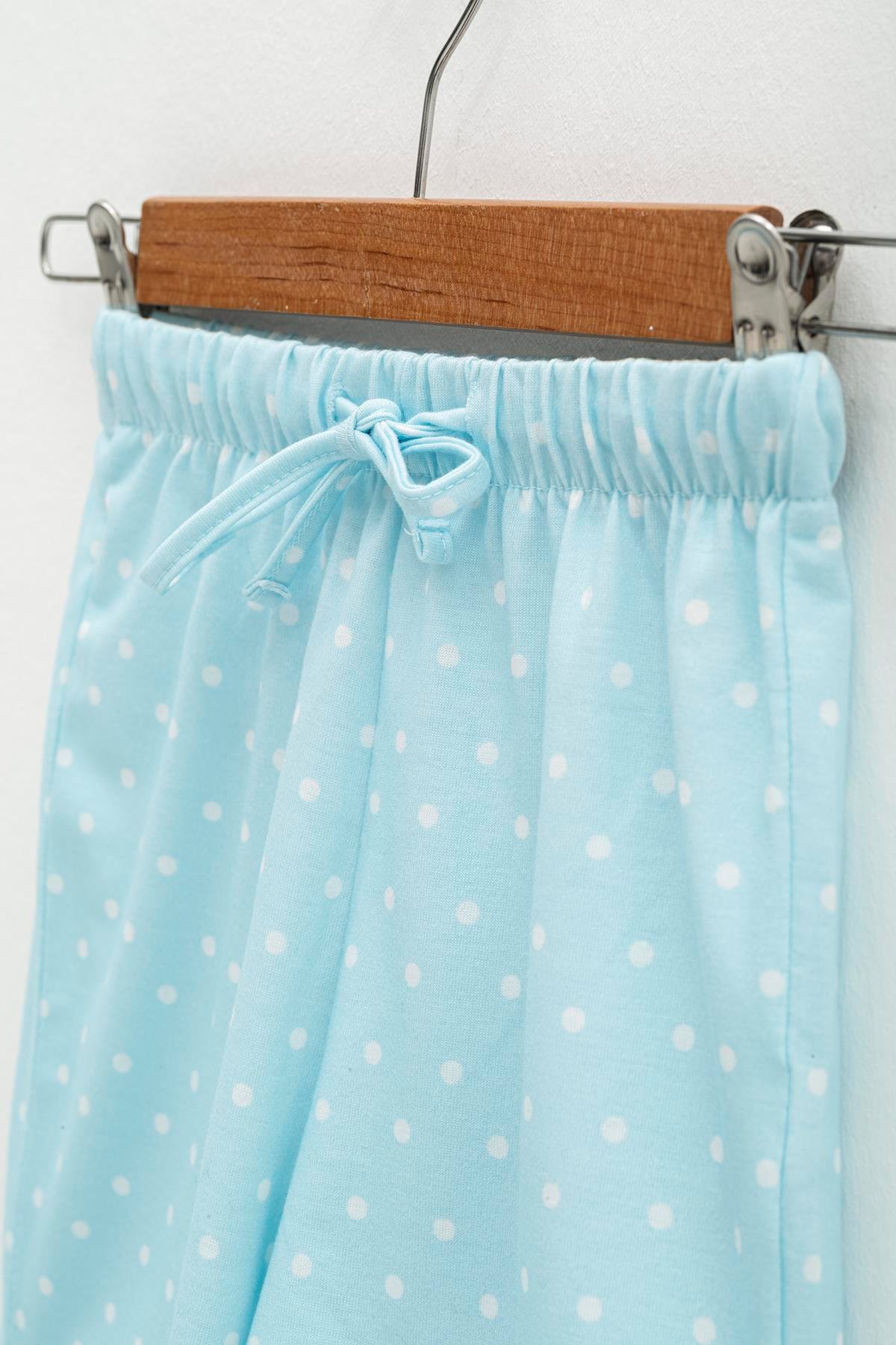 For You Kids 4'lü Winx Baskılı Tshirt Şort Pantolon Beyaz Takım  For You Kids 4'lü Winx Baskılı Tshirt Şort Pantolon Beyaz Takım 